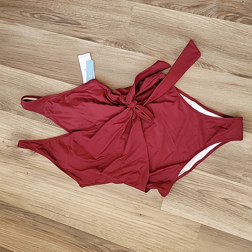 One piece bathing suit